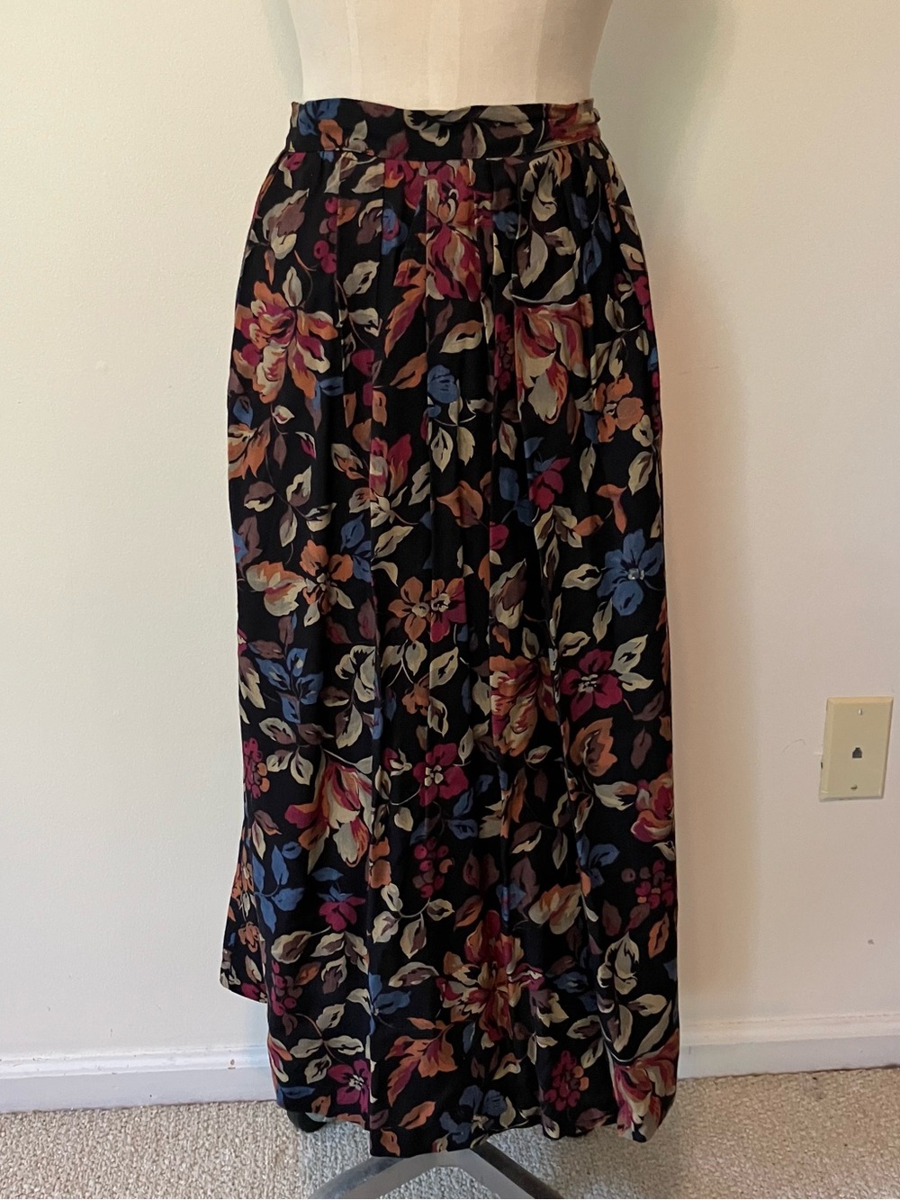 VTG 90s Maxi Pleated Skirt Sz 12 Dark Academia Floral Rayon Office Cottagecore